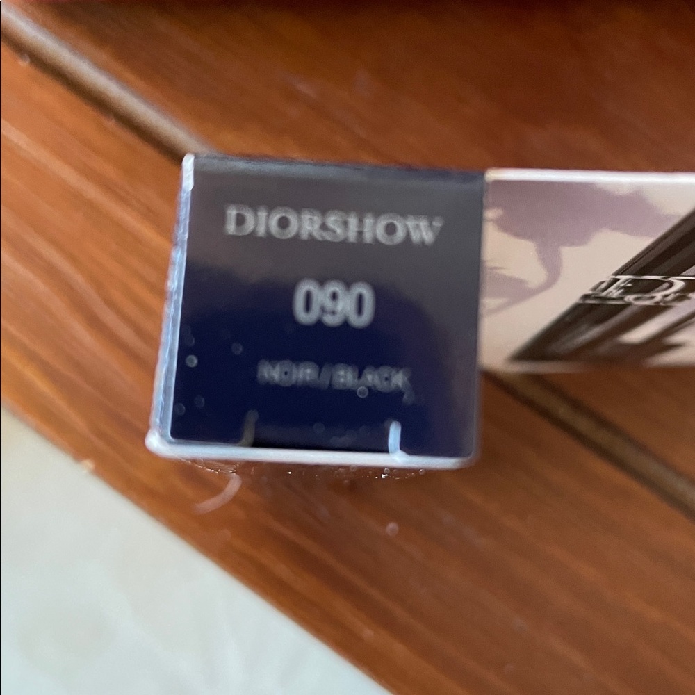 DIOR Red Bag Bonus mini Mascara, perfume‎ vial, VIP 4Pc Travel Gift Set - Picture 5 of 12